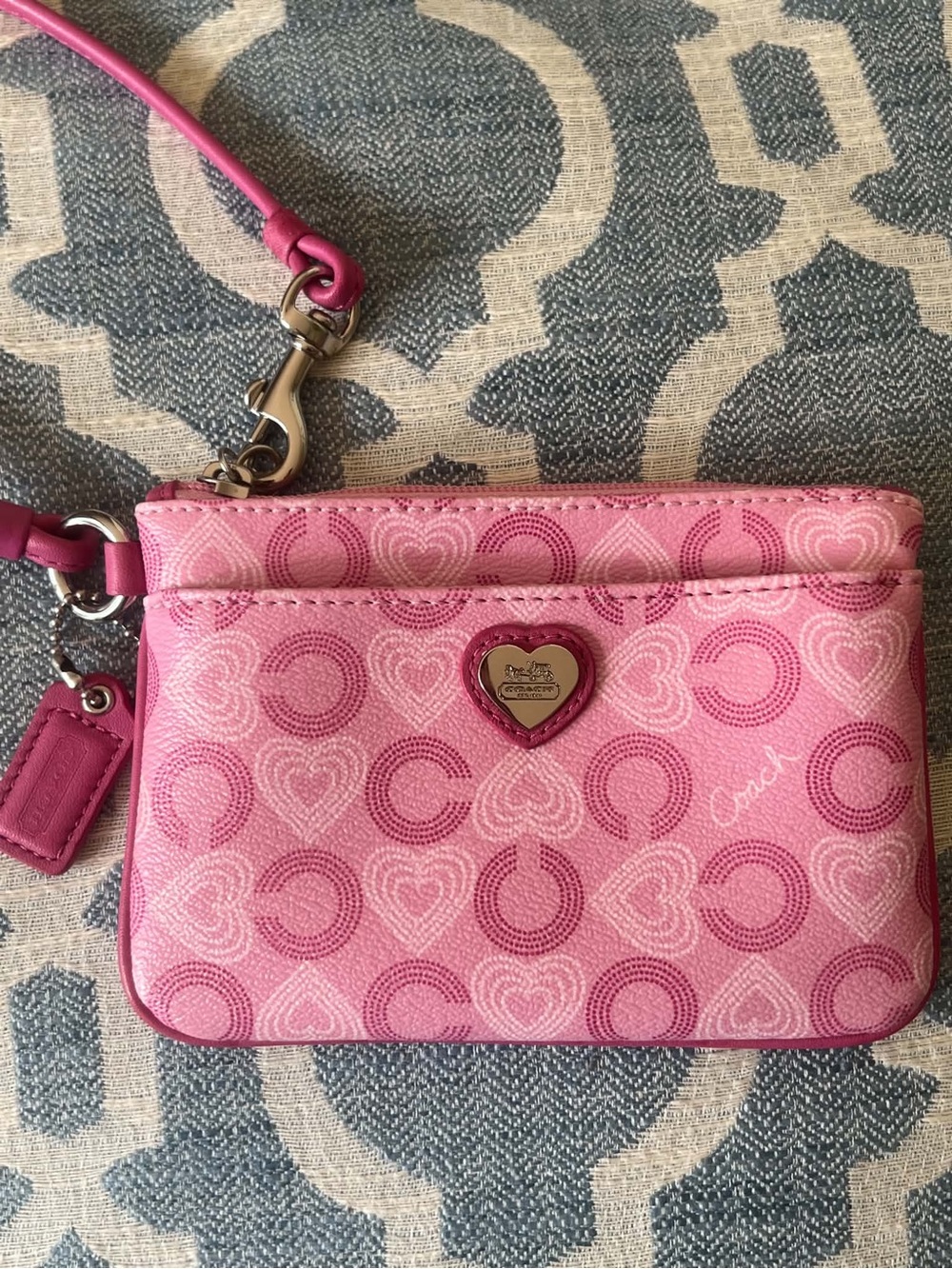 Coach Pink Signature Heart Wristlet - Picture 3 of 8